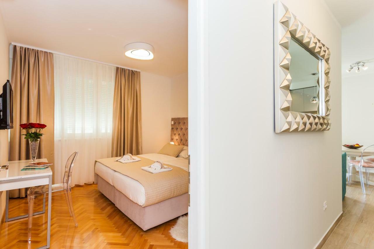 Valum Luxury Apartment สปลิท ภายนอก รูปภาพ